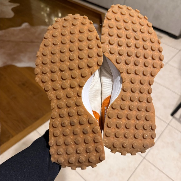 New Balance 327 Sneakers - Picture 9 of 9